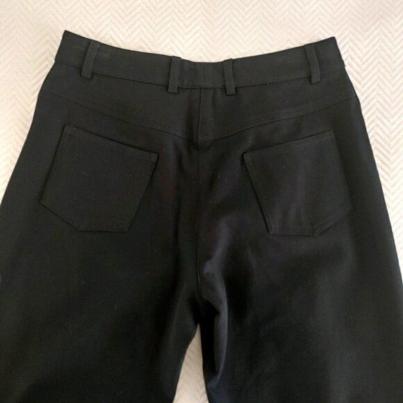 NWOT St. John Sport Black Straight Leg Jeans with Gold Tone Hardware Size 4 - Picture 6 of 6